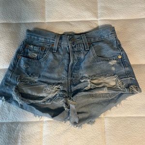 levi 501 shorts.